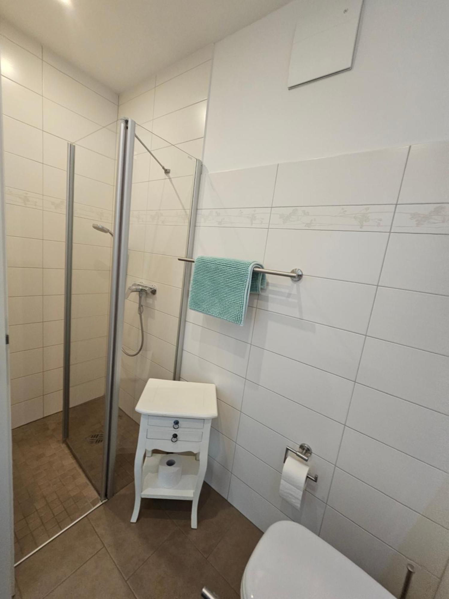 Ferienwohnung Leinenlos Im Kajueting Dierhagen Exterior foto